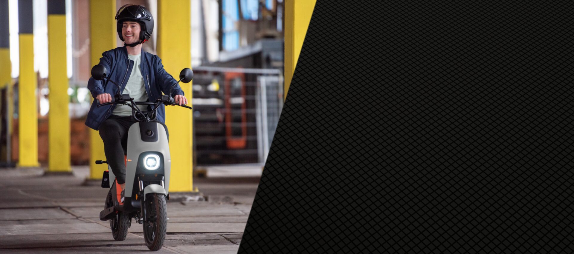 Halo-Shaped Headlight